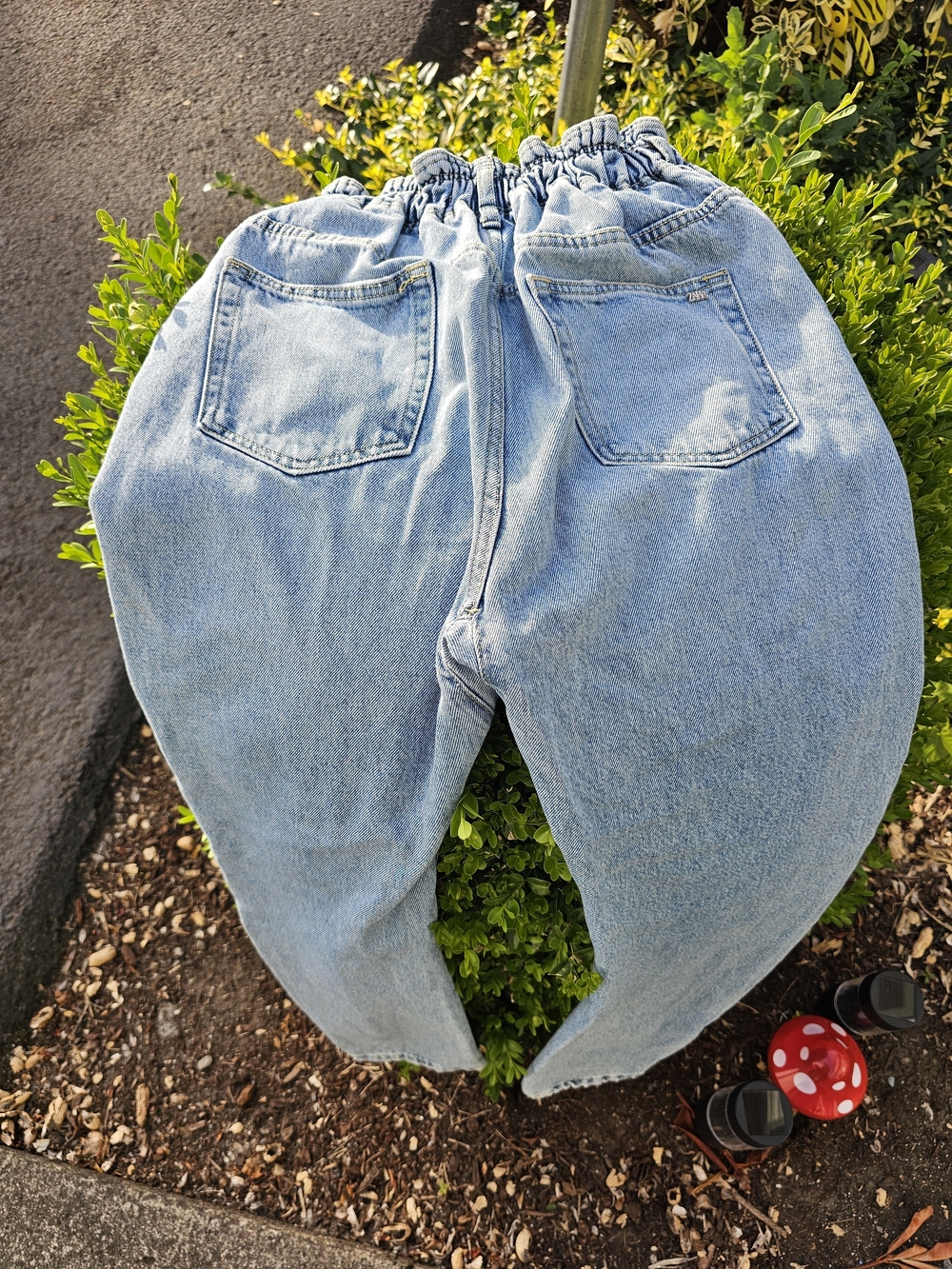 Zara Light Blue High-Rise Paperbag Waist Jeans - Picture 6 of 8